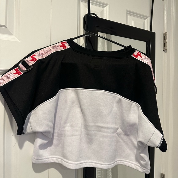 LF Cropped Tee - Picture 2 of 2